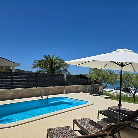 Olive Garden, Apartment With A Private Pool Banjole Exteriör bild